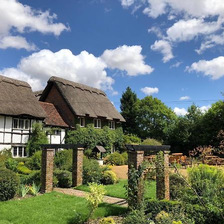 Old Hunters Lodge Whipsnade Limited エクステリア 写真