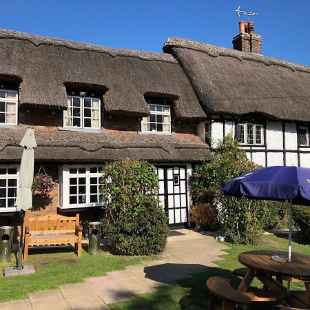 Old Hunters Lodge Whipsnade Limited エクステリア 写真