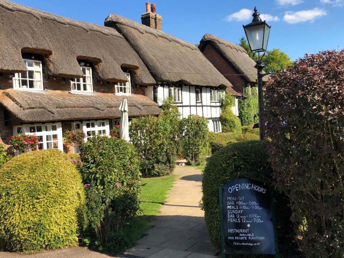 Old Hunters Lodge Whipsnade Limited エクステリア 写真