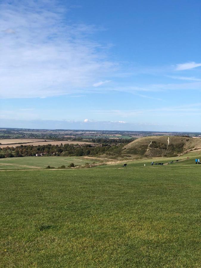 Old Hunters Lodge Whipsnade Limited エクステリア 写真