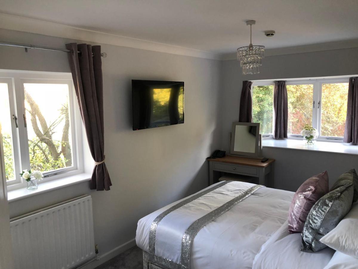 Old Hunters Lodge Whipsnade Limited エクステリア 写真